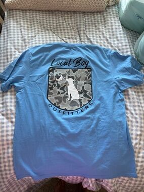Local Boy Outfitters Men's Light Blue Graphic Short Sleeve Tee size Large